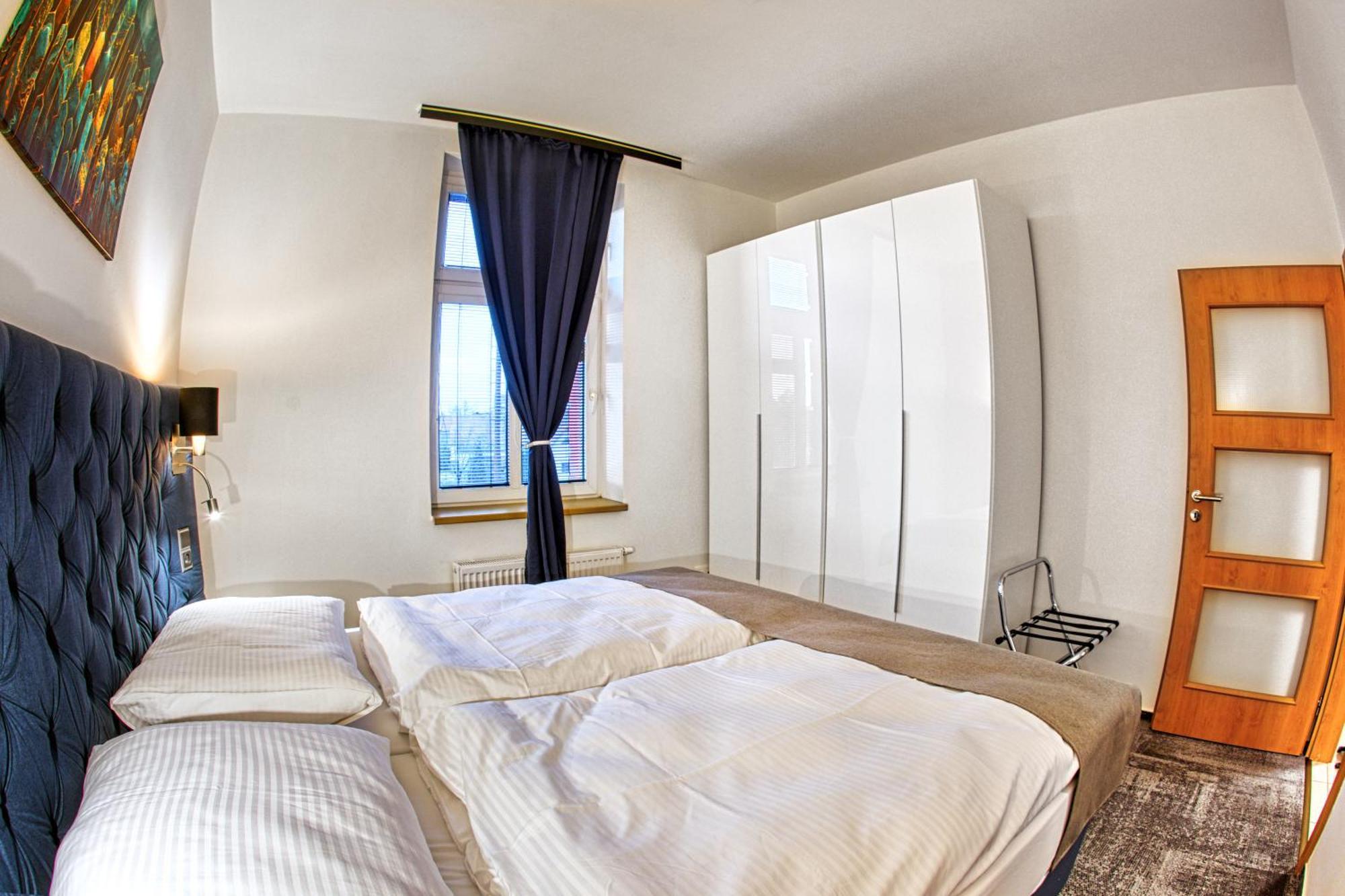 Narodni Dum Podborany Hotell Exteriör bild
