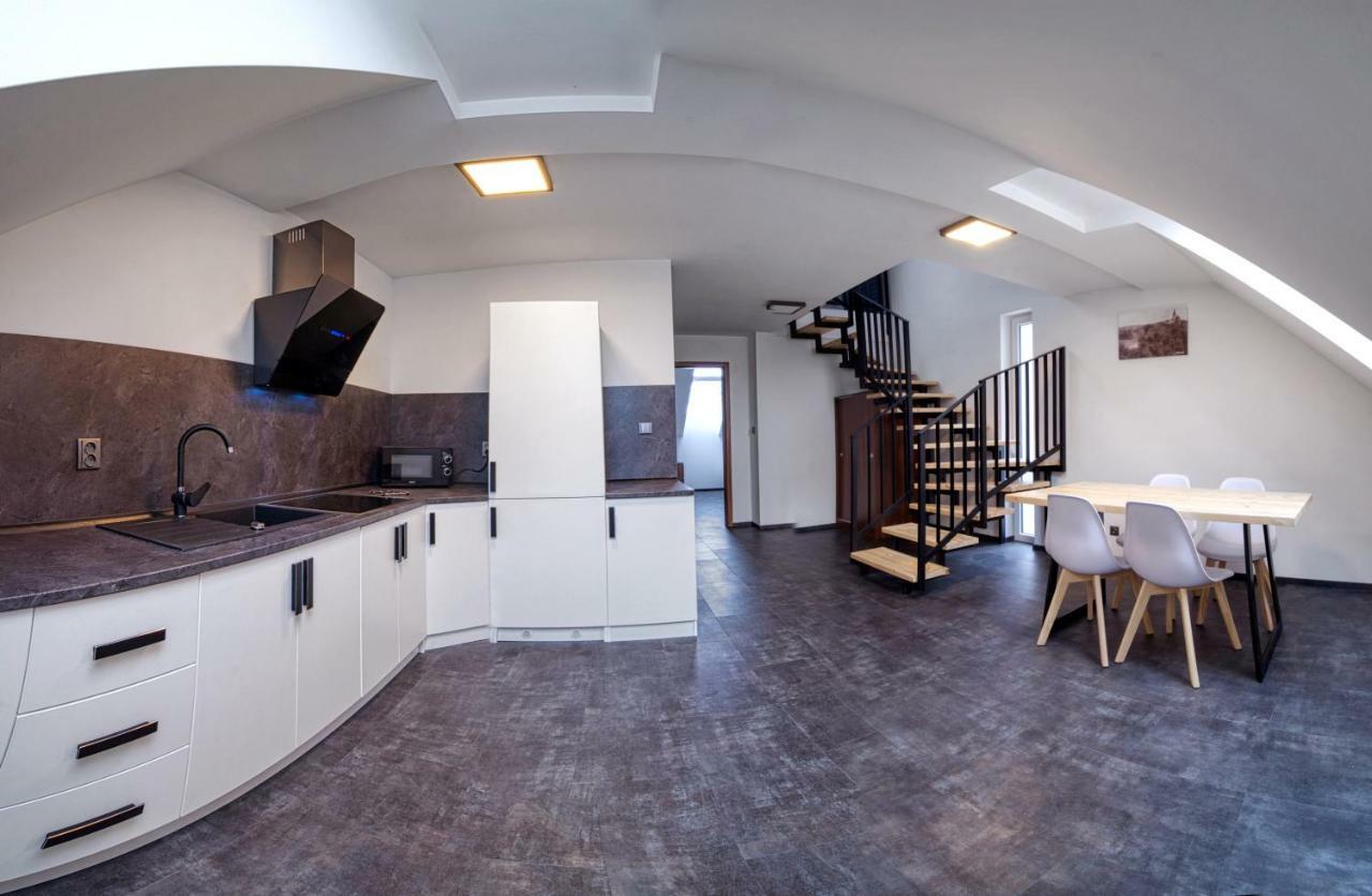 Narodni Dum Podborany Hotell Exteriör bild