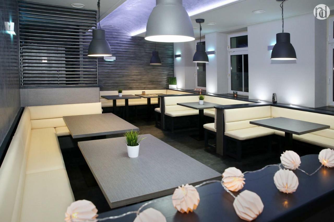 Narodni Dum Podborany Hotell Exteriör bild